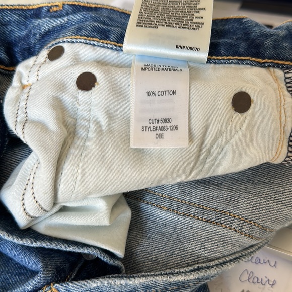 Agolde Dee Shorts - Picture 8 of 8